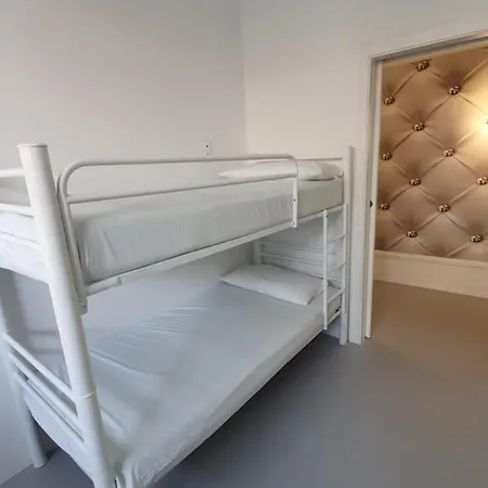 Hostel De Peregrinos Y Turistico Caldas De Reis
